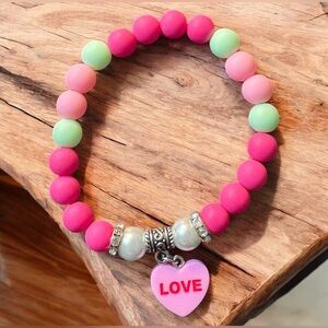 Pink LOVE Conversation Candy Heart Beaded Stretch Bracelet Mint Green New